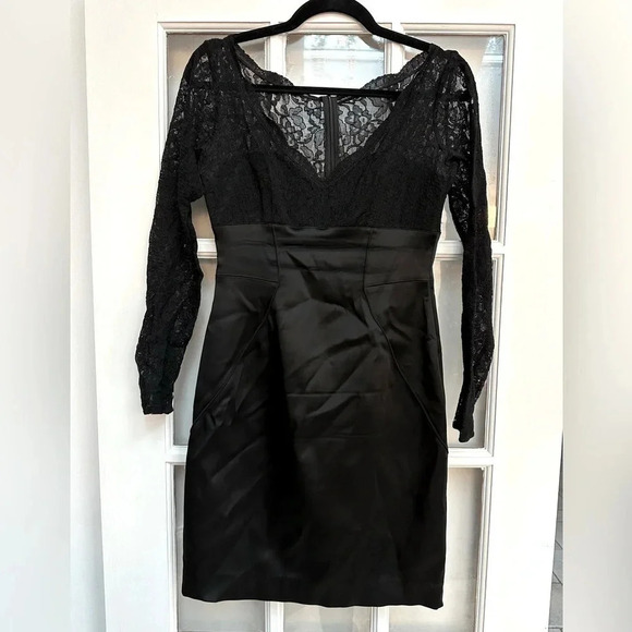 Maggy London | Classic Chic Black Lace & Stretch Satin Sheath Dress Size 6 Small - Picture 10 of 11